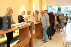 rejestracja uczestników kongresu na holu CEART