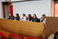 uczestnicy I panelu dyskusyjnego - STANDARDY UNIWERSYTETÓW TRZECIEGO WIEKU