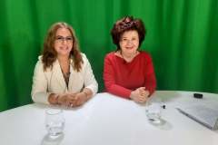 dr hab. prof. UJK Anna Wileczek i dr hab. prof. UJK Marzena Marczewska w studiu TV