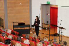 prof. Ewa Robak - dyrygent/ przygotowanie koncertu
