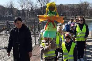 MIĘDZYPOKOLENIOWE PRZYWITANIE WIOSNY W RYTMIE NORDCIC WALKING MARZEC 2022 r.