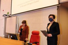 Dr hab. Agata Chabior, prof. UJK oraz dr Małgorzata Krawczyk-Blicharska