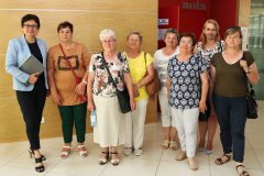 dr Małgorzata Krawczyk-Blicharska z seniorami